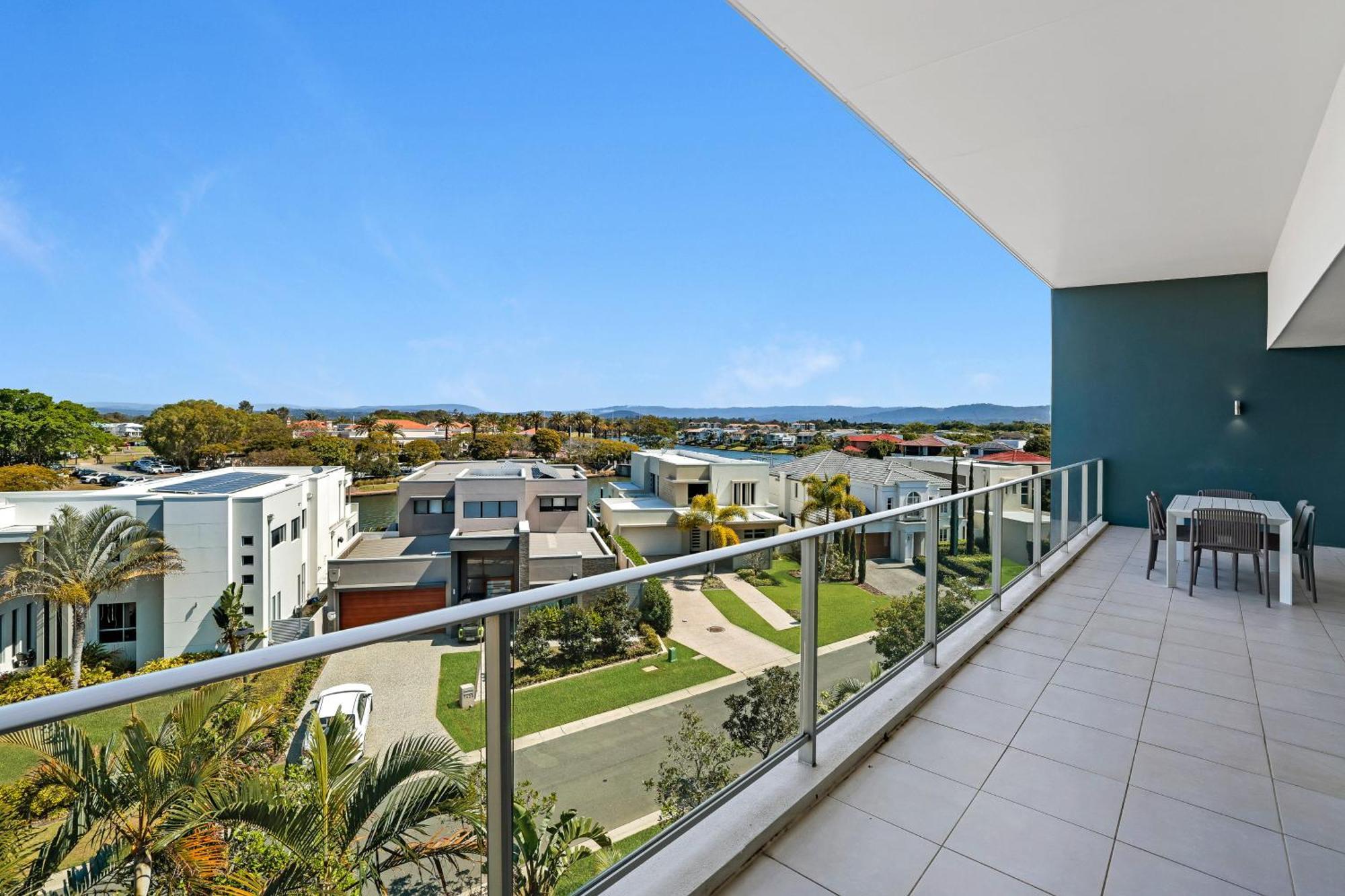 Azzura Greens Resort Gold Coast Exterior photo